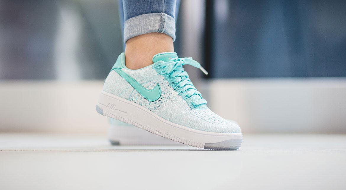 Nike w af1 flyknit low online